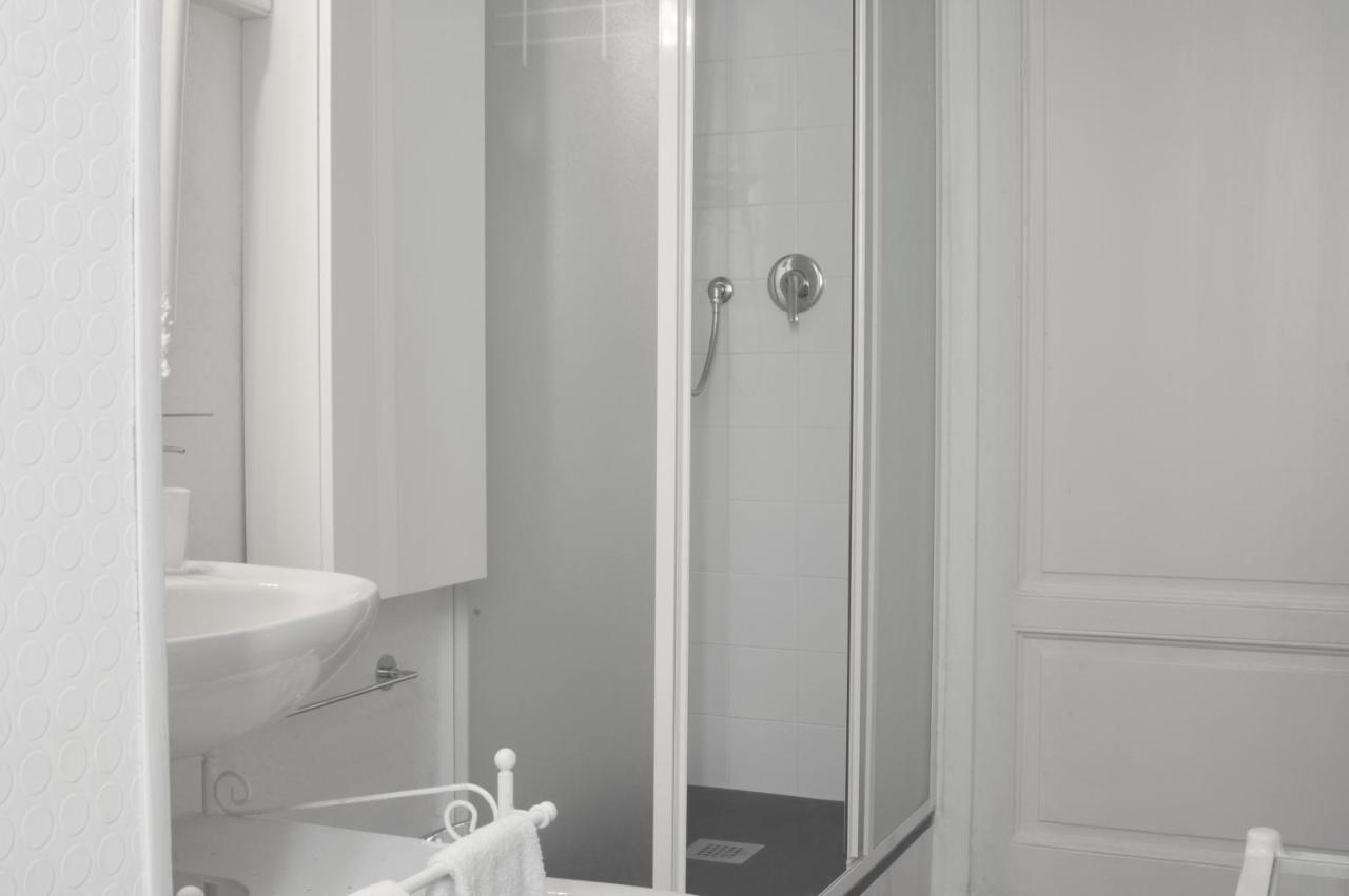 Liberty Two-Room Apartment In Porta Venezia Milan Exterior photo